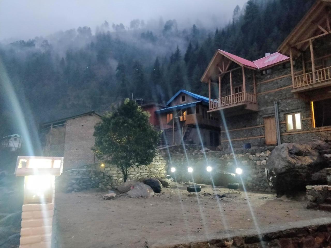 Offbeat Abodes - Tirthan Valley Banjār Dış mekan fotoğraf